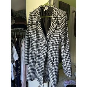 Houndstooth pea coat